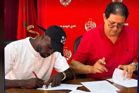 تجربة قصيرة.. نيانج يعلن رحيله عن الوداد رسميًا